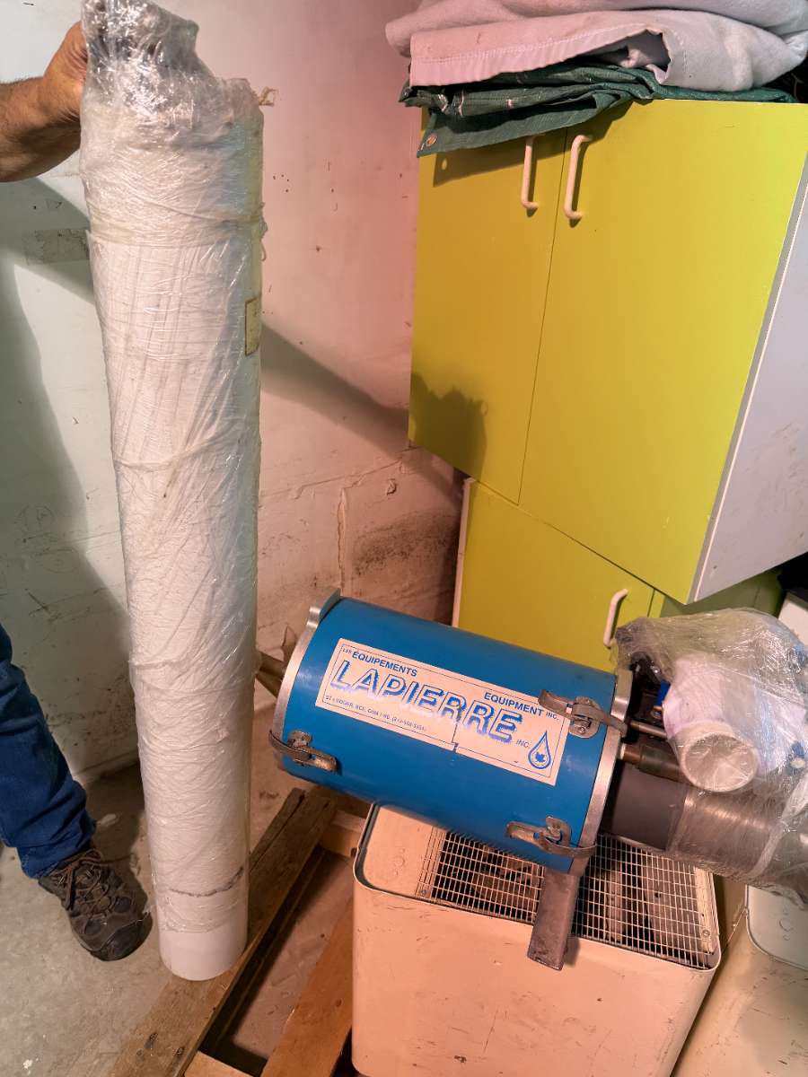 Les Équipements Lapierre Inc. Pompe monte-eau acéricole 40 pi (modèle exact non visible)