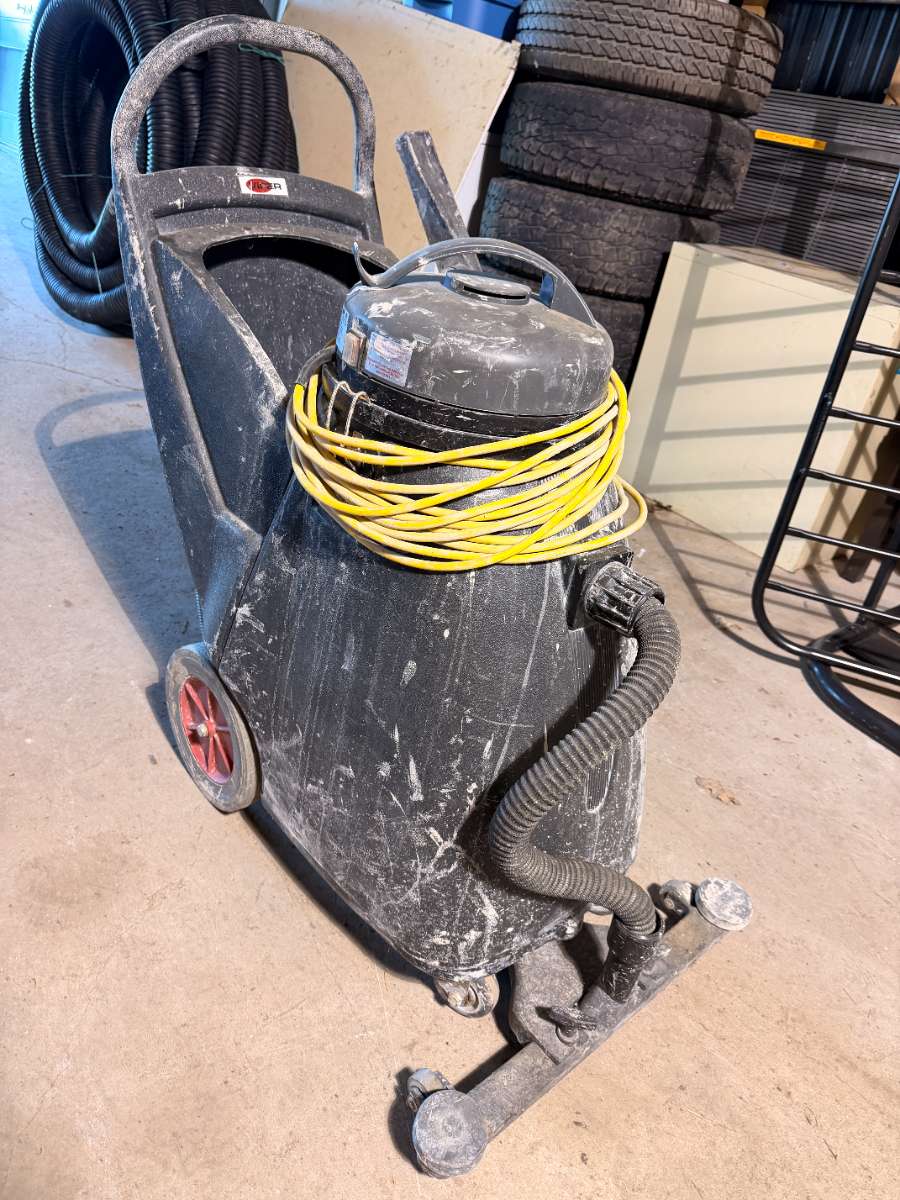 Viper (Nilfisk-Advance) SN18WD Shovelnose