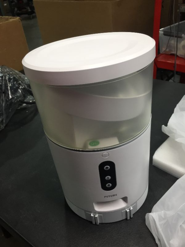 Photo 1 of Peteme Automatic Cat Feeder Smart Pet Feeder with APP Control Food Dispenser for Cats Dogs  Small Pets  24G WiFi Enabled Portion Control 4L