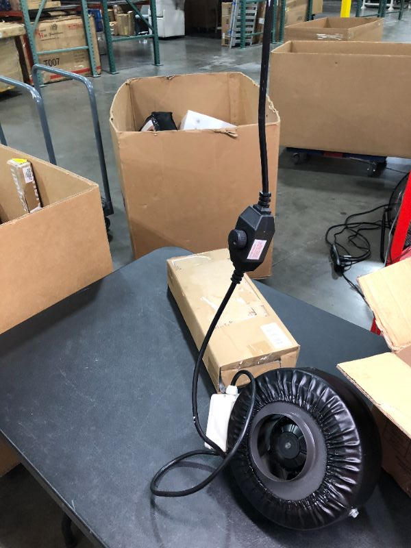 Photo 2 of VIVOSUN 4 Inch 195 CFM Inline Duct Ventilation Fan Vent Blower for Grow Tent Power Works Fan Not Spinning Nonoperational  SOLD FOR PARTS