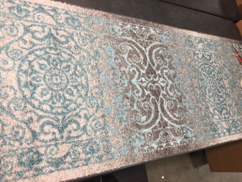 Photo 1 of 2 X 6 FT RUNNER RUG