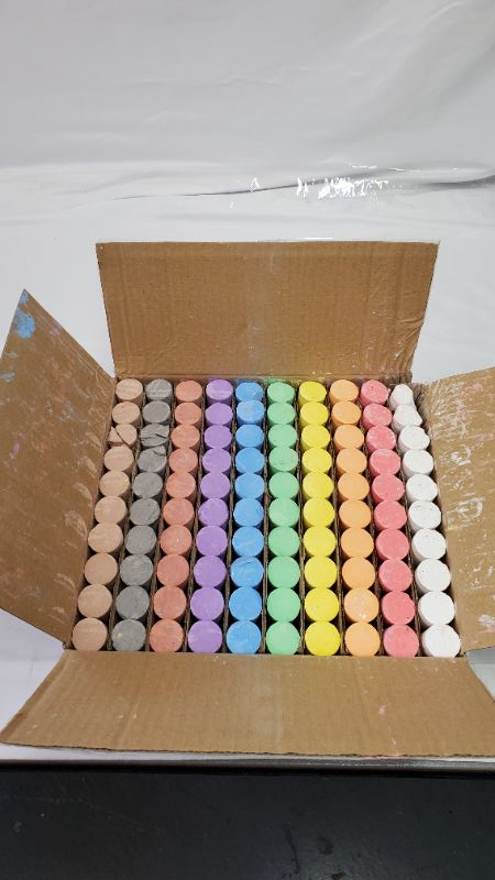 Photo 1 of 100PCS SIDEWALK CHALK