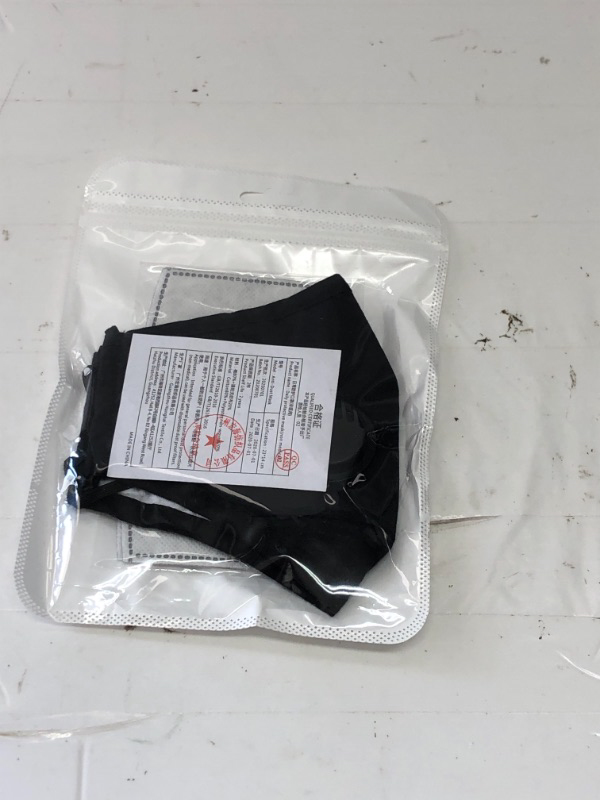 Photo 1 of 1 BLACK FILTER FACE MASK
