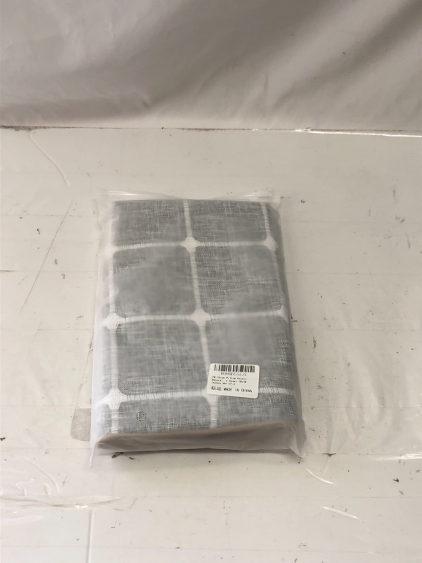 Photo 1 of 18INCH X 18INCH GREY AND WHITE PILLOW CASES SET OF 2