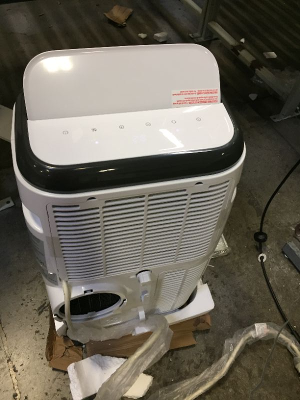 Photo 1 of Blackdecker Bpp10hwtb Portable Air Conditioner with Heat and Remote Control 10000 BTU SACCCEC 14000 BTU Ashrae Cools Up to 450 Square Feet WH