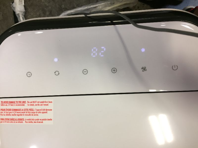 Photo 1 of Blackdecker Bpp10hwtb Portable Air Conditioner with Heat and Remote Control 10000 BTU SACCCEC 14000 BTU Ashrae Cools Up to 450 Square Feet WH