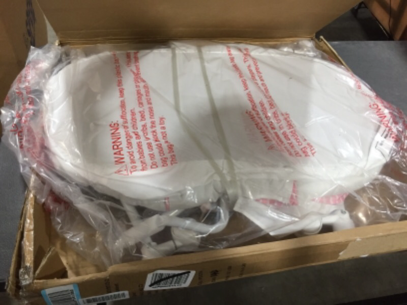 Photo 2 of Dream On Me Lacy Portable 2in1 Bassinet White