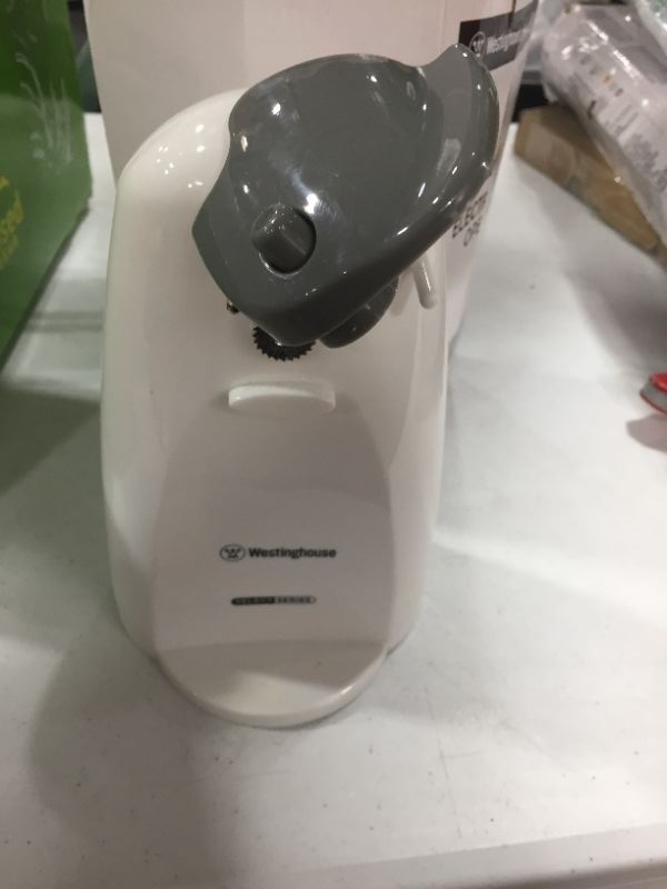 Photo 2 of Westinghouse WCO1WA Select Series Electric Can Opener White