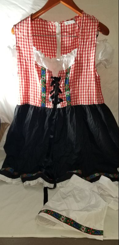 Photo 1 of KATE KASIN YOUTH NEVER BE COLD 2 XL RED AND WHITE CHECKERED TOP WITH BONNET