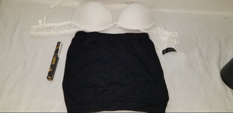 Photo 1 of WOMENS BRA AND TOP SMALL