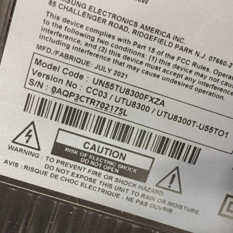 Photo 1 of SAMSUNG 55inch Class Curved UHD TU8300 Series  4K UHD HDR Smart TV With Alexa Builtin UN55TU8300FXZA 2020 Model CRACKED SCREEN PARTS ONLY OR NEEDS REPAIR