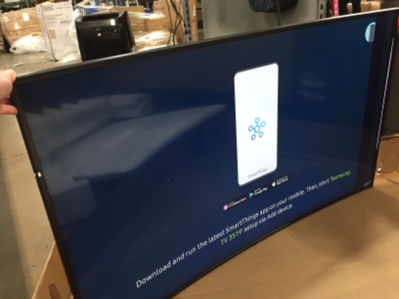 Photo 1 of SAMSUNG 55inch Class Curved UHD TU8300 Series  4K UHD HDR Smart TV With Alexa Builtin UN55TU8300FXZA 2020 Model CRACKED SCREEN PARTS ONLY OR NEEDS REPAIR