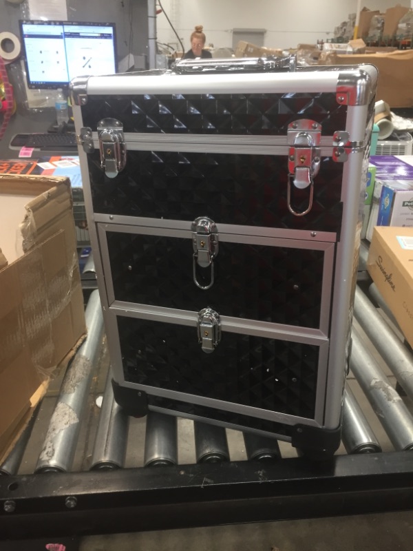 Photo 1 of 3 tier black rolling makeup case