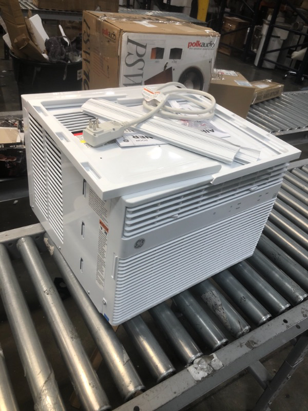 Photo 3 of PARTS ONLY GE 8000 BTU Smart Window Air Conditioner Cools up to 350 sq Ft Easy Install Kit Included Energy Star Certified 8000 115V White