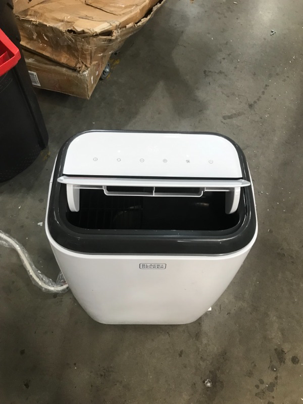 Photo 2 of BLACKDECKER BPP10WTB Portable Air Conditioner with Remote Control 10000 BTU SACCCEC 14000 BTU ASHRAE Cools Up to 450 Square Feet White