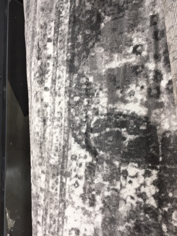 Photo 1 of 6X9 GREY RUG