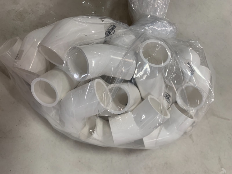 Photo 1 of PVC SCH40 FITTINGS 34IN
AS IS 25CT