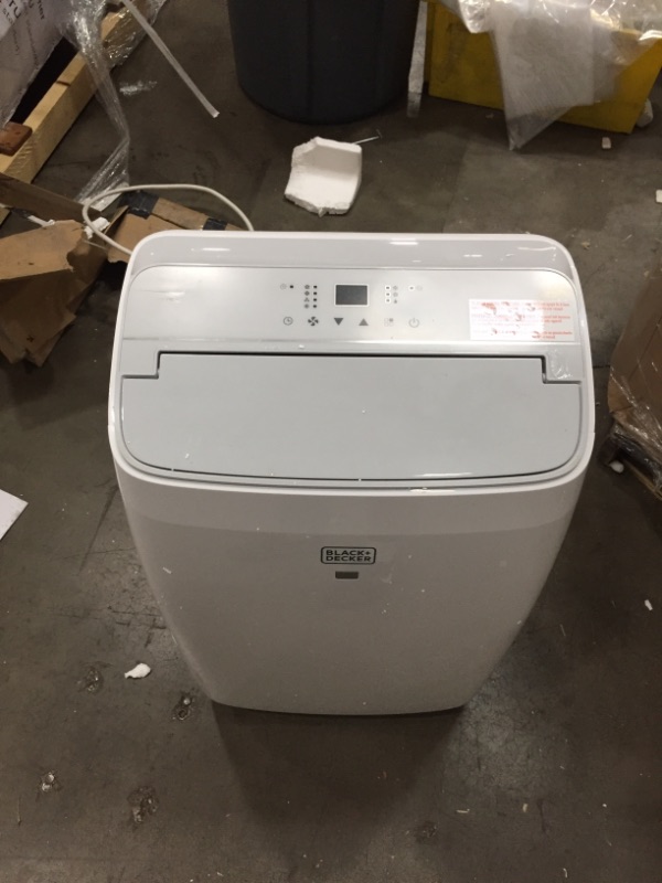 Photo 2 of BLACKDECKER BPT10WTB Portable Air Conditioner with Remote Control 10000 BTU SACCCEC 14000 BTU ASHRAE Cools Up to 450 Square Feet White