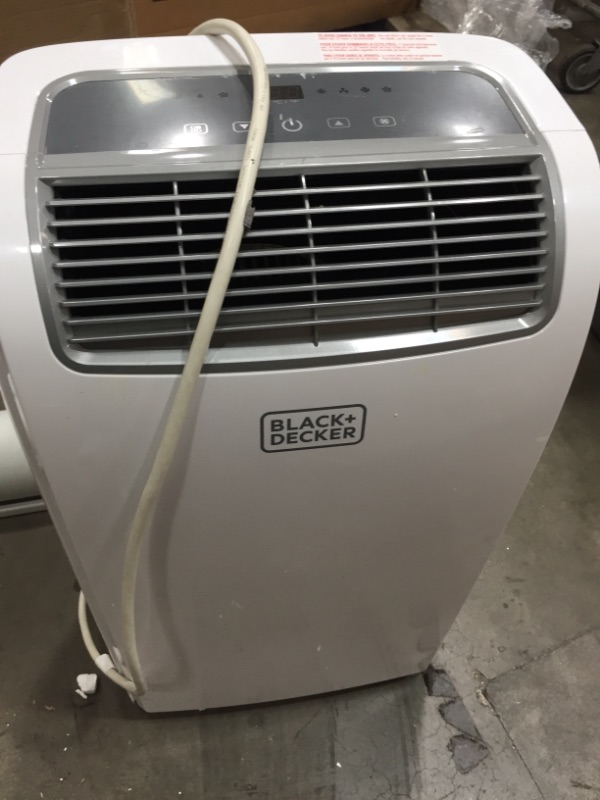 Photo 2 of BLACKDECKER 6000 BTU DOE 10000 BTU ASHRAE Portable Air Conditioner with Remote Control