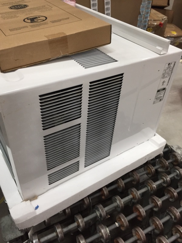 Photo 4 of LG 12000 BTU Window Air Conditioner with Remote LW1216ER