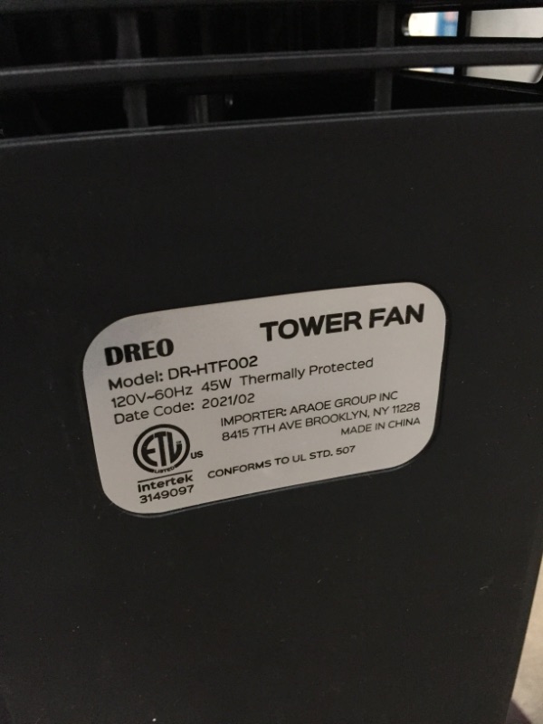 Photo 4 of Dreo Tower Fan with Remote 90 Oscillating Bladeless Fan 42 Inch Quiet with 6 Speeds Large LED Display Touchpad 12H Timer Floor Fans for Bedroom Whole Room Home Office 
USED TESTED PRODUCT PRODUCT TURNS ON MISSING COMPONETS NO REMOTE PRODUCT HAS A SLANT