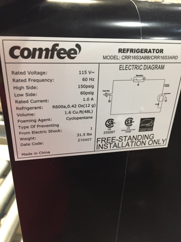 Photo 1 of Comfee 16 Cubic Feet Solo Series Retro Refrigerator Sleek Appearance HIPS Interior Energy Saving Adjustable Legs Temperature Thermostat Dial Removable Shelf Perfect for Home Dorm Garage Black