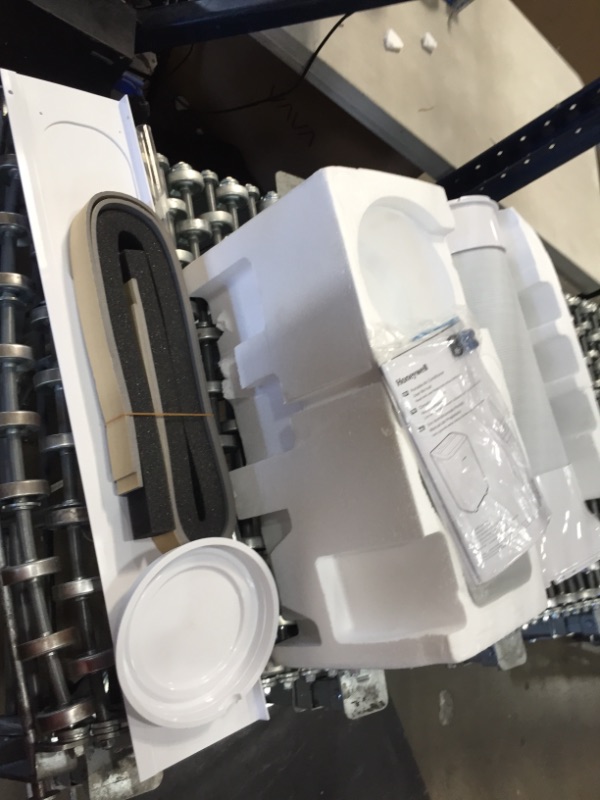 Photo 1 of Honeywell HF8CESVWK5 8000 BTU Smart WiFi Portable Air Conditioner Rooms up to 350 sq ft BlackWhite