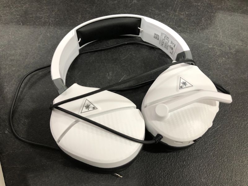 Photo 2 of Turtle Beach Recon 200 Gaming Headset White