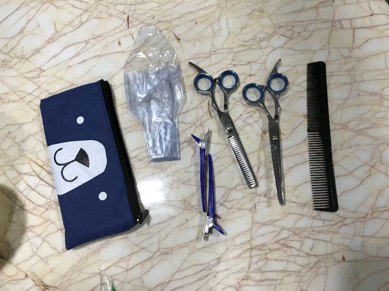 Photo 1 of haircut kit