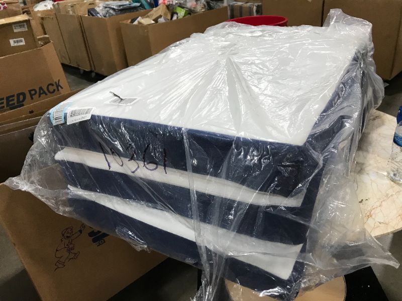 Photo 2 of JINGWEI Folding Mattress Trifold Memory Foam Mattress Topper with Washable Cover 4Inch Twin XL Size Play Mat Foldable Bed Guest beds Camp Portable Bed 38 78 4
