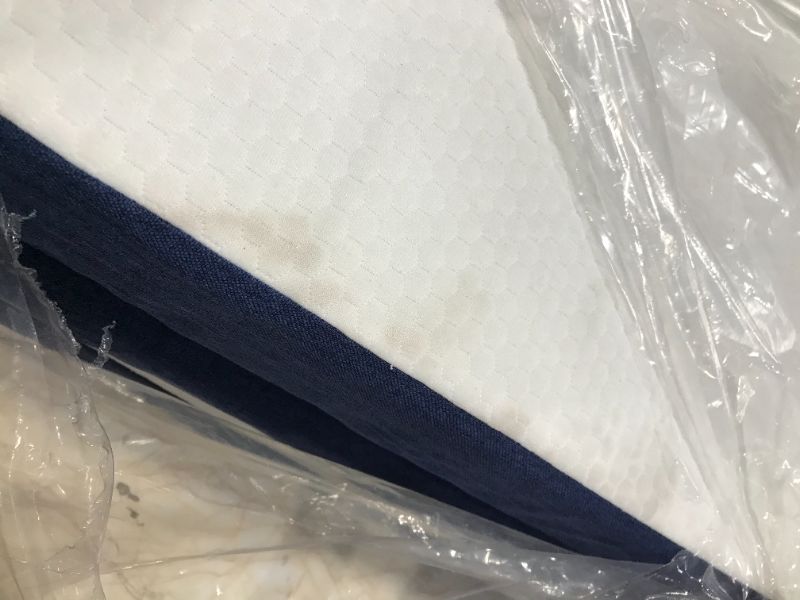 Photo 3 of JINGWEI Folding Mattress Trifold Memory Foam Mattress Topper with Washable Cover 4Inch Twin XL Size Play Mat Foldable Bed Guest beds Camp Portable Bed 38 78 4