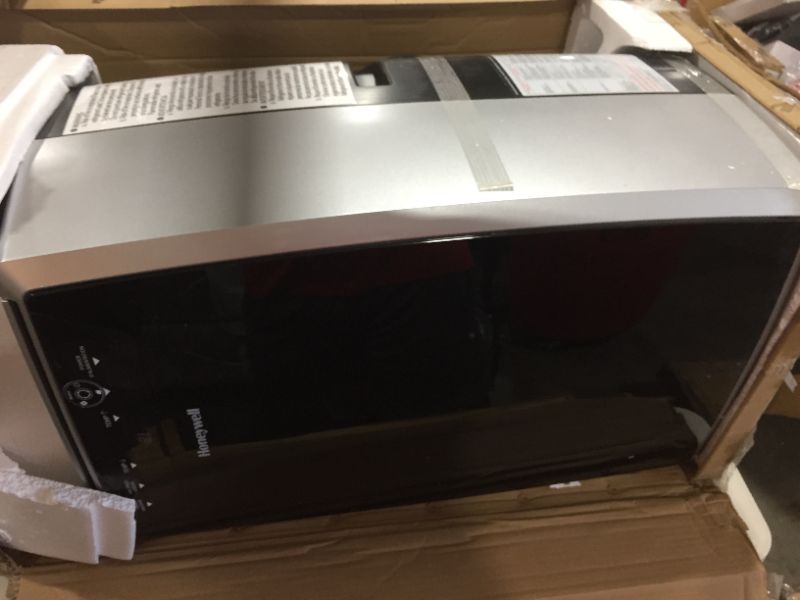 Photo 2 of Honeywell  14000 BTU Heat and Cool Portable Air Conditioner Dehumidifier  Fan