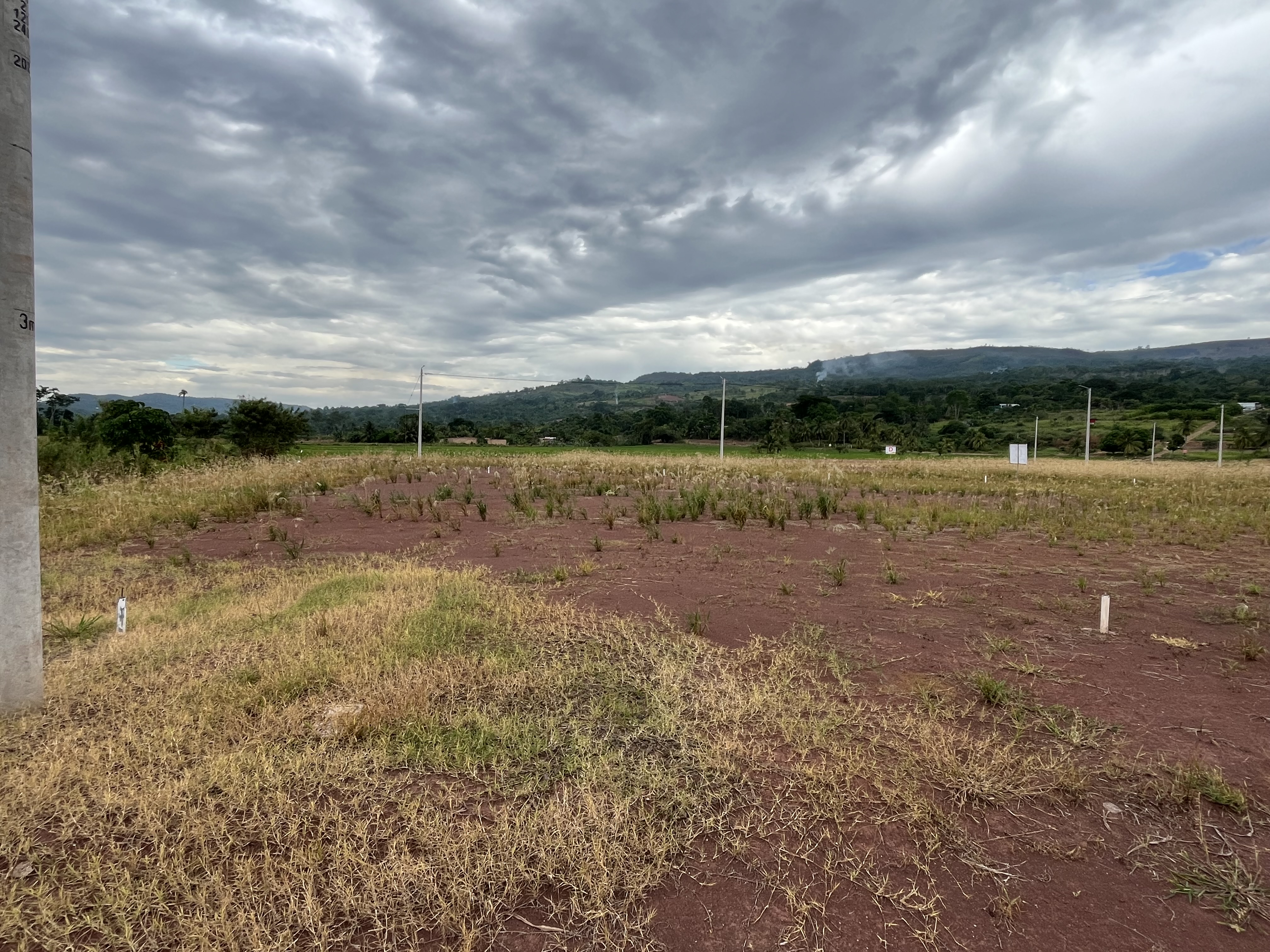 Terreno de 8x25 con 200m² ideal para alquiler. - Imagen 2