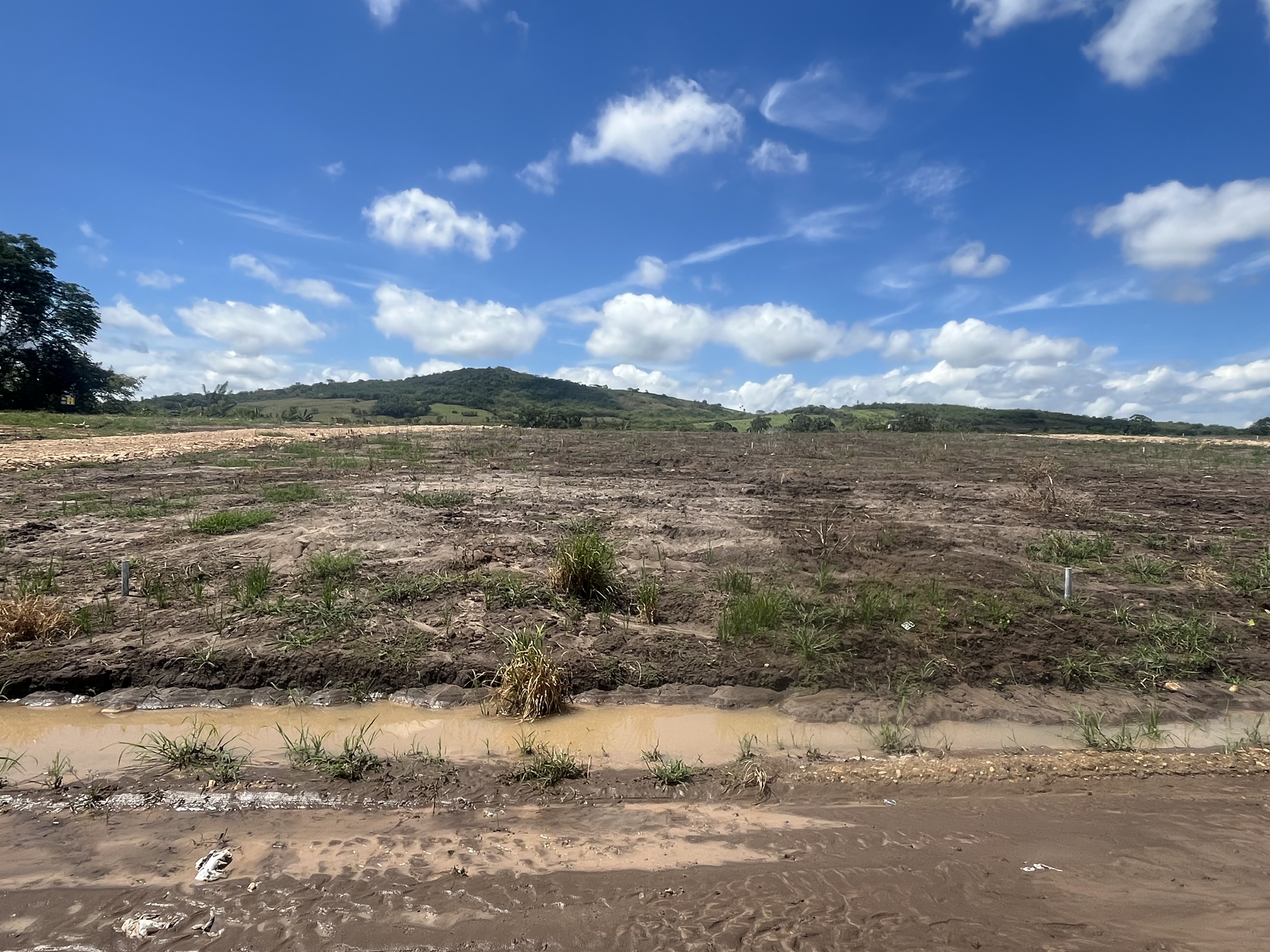 Terreno urbano de 212 m²  - Imagen 4