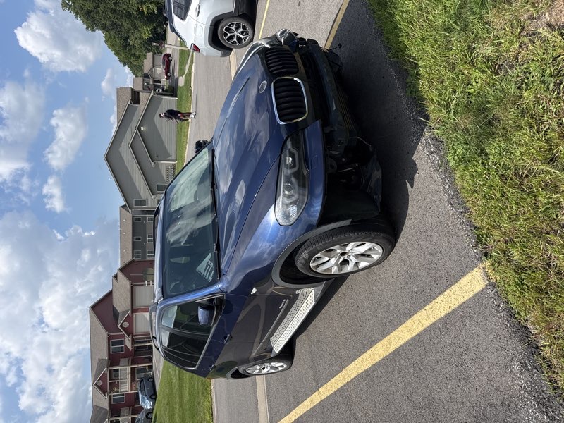 2011 BMW X5 — photo 1