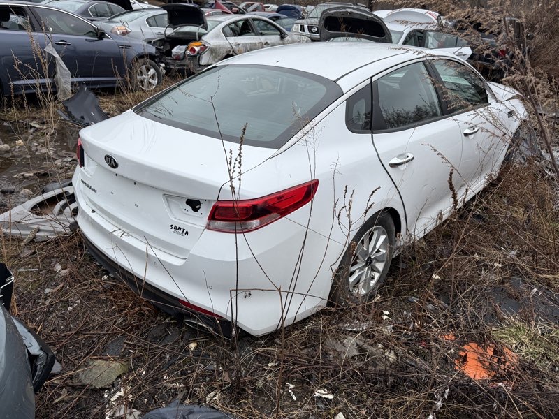 2018 Kia Optima — photo 2