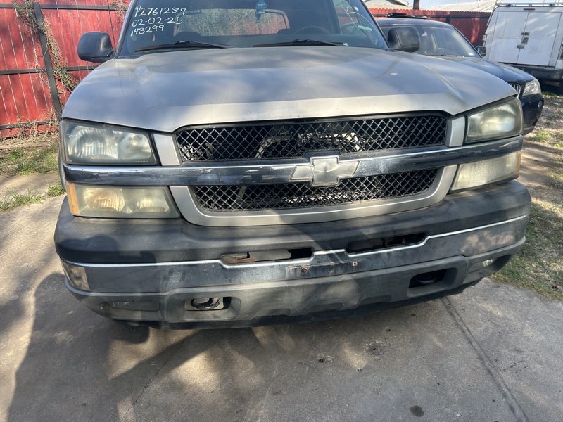 2005 Chevrolet Avalanche — photo 2