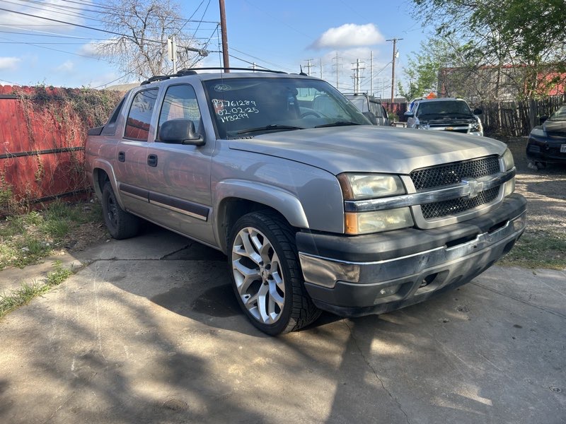 2005 Chevrolet Avalanche — primary photo