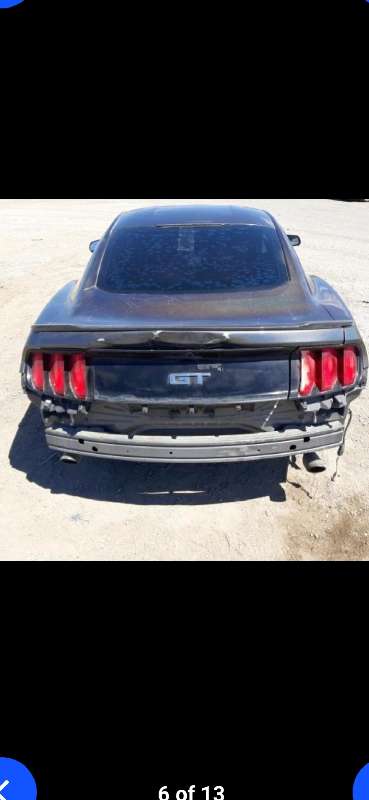 2015 Ford Mustang — photo 1