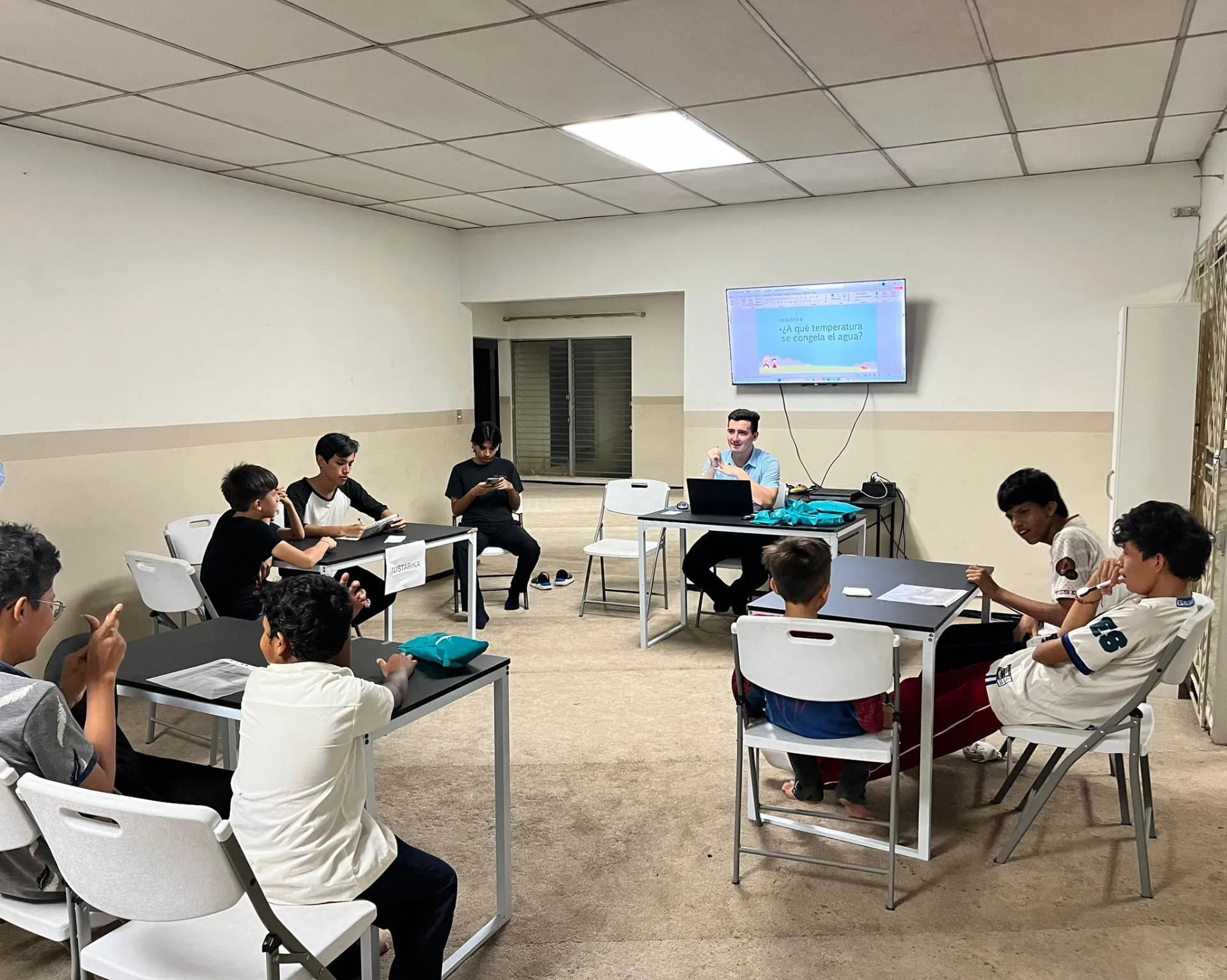 Education & Mentorship Program – Empowering Youth in El Salvador