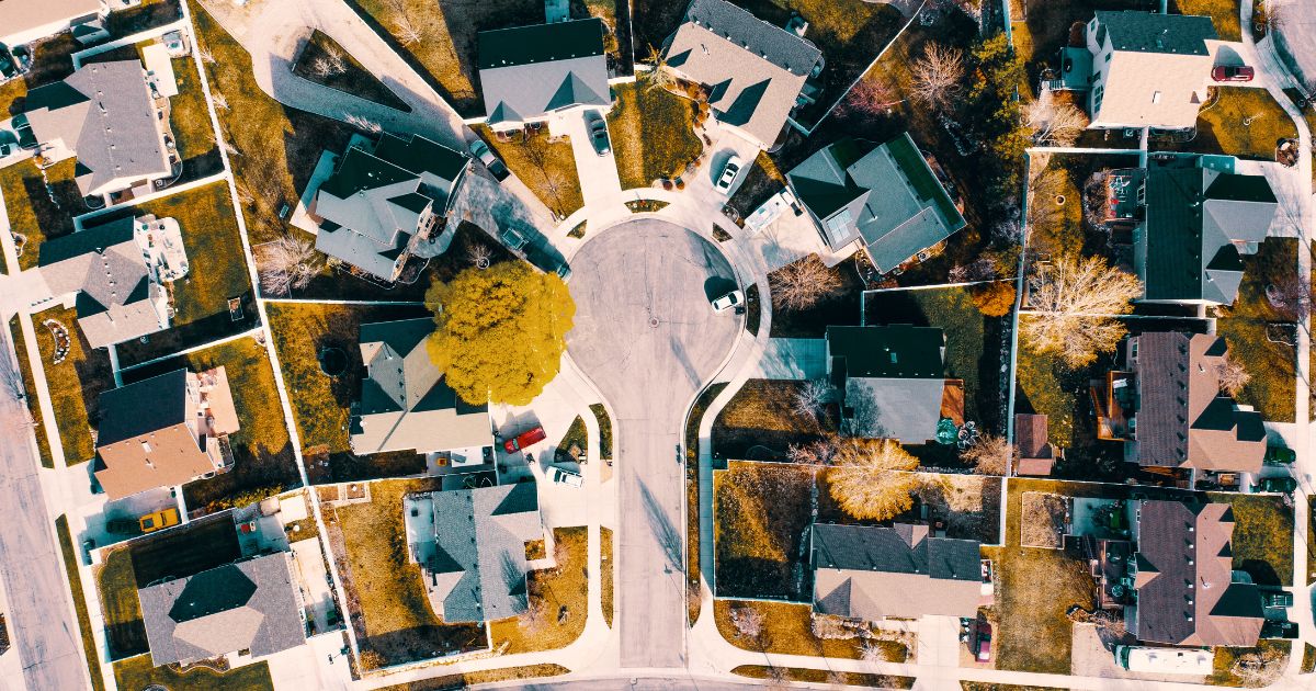 Perché affidarsi a un’agenzia immobiliare per vendere casa a Santa Maria Capua Vetere?