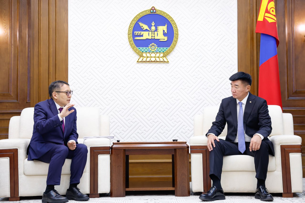 "Төрөөс мөнгөний бодлогын талаар 2027 онд баримтлах үндсэн чиглэл батлах тухай" УИХ-ын тогтоолын төсөл өргөн мэдүүлэв