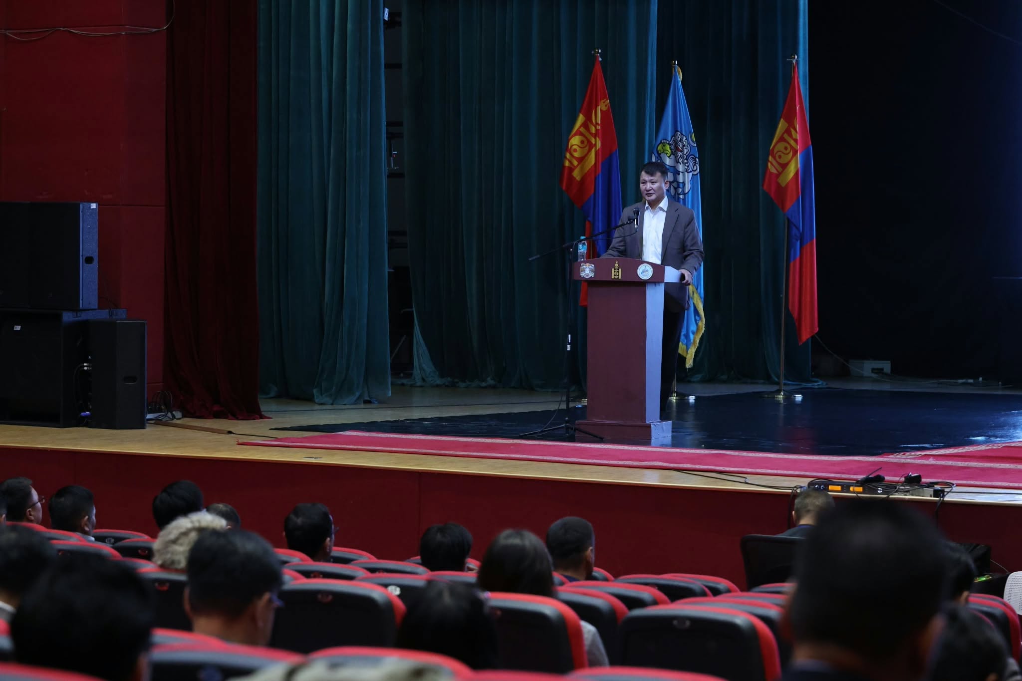 “Монгол Улсын төрийн гадаад бодлого, үйл ажиллагааны нэгдмэл байдлыг хангах нь” сэдэвт сургалт, зөвлөгөөн боллоо