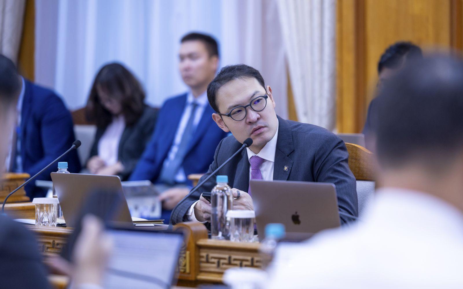 179 төрлийн эмийг нэг эх үүсвэрээс худалдан авахаар үнийн санал илгээлээ 