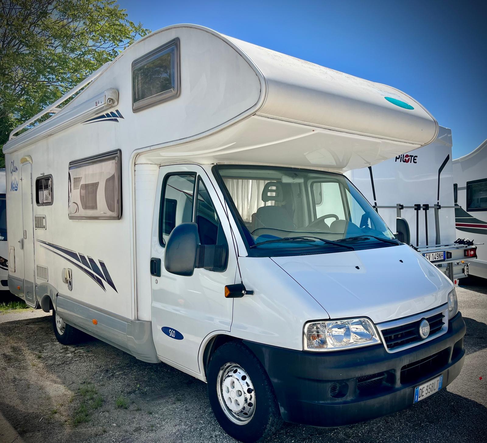 MANSARDATO MC LOUIS 560 - Camper Mansardato in vendita da Ippocamper
