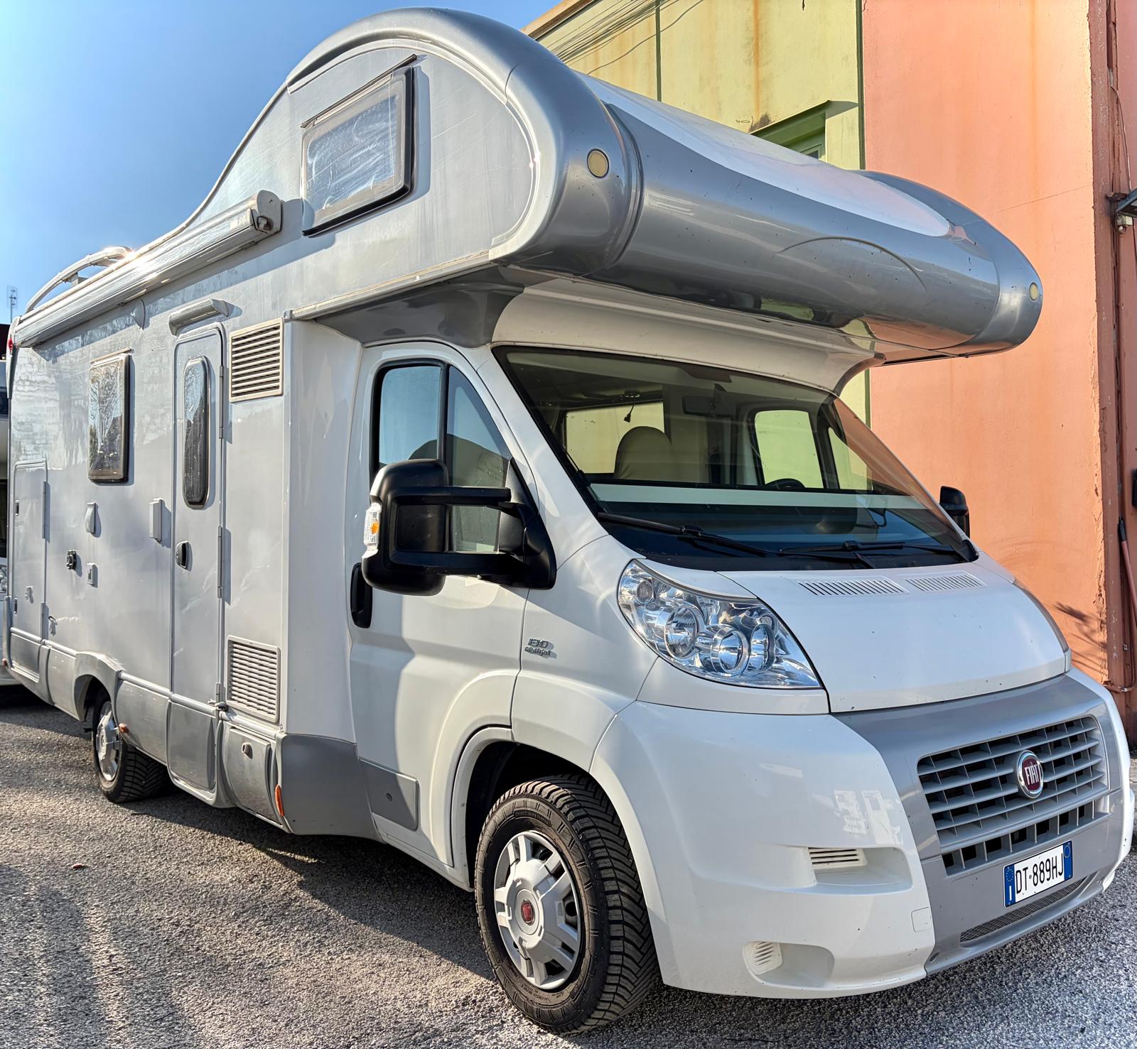 MANSARDATO RIMOR EUROPEO 5 - Camper Mansardato in vendita da Ippocamper