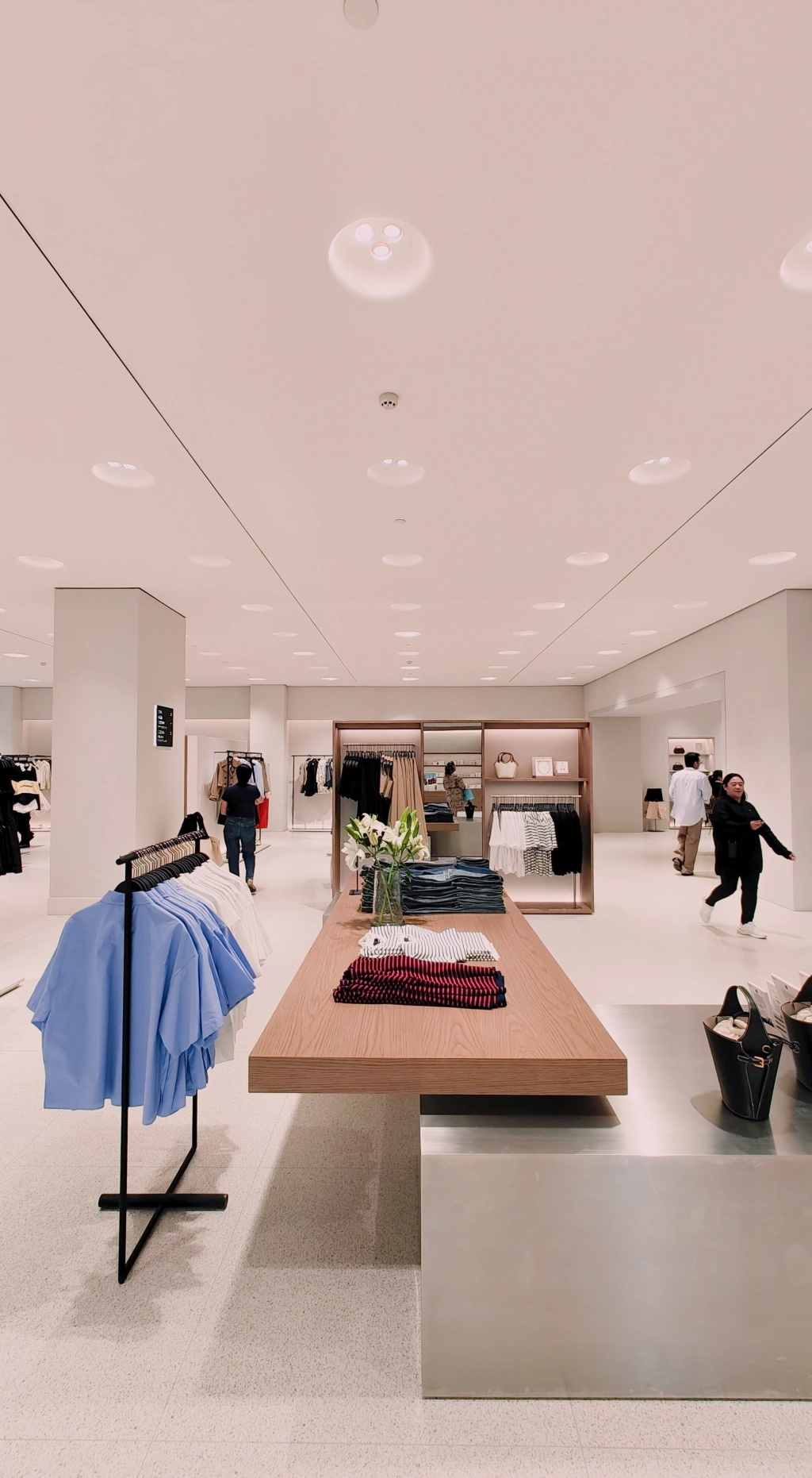 Retail construction and interior design