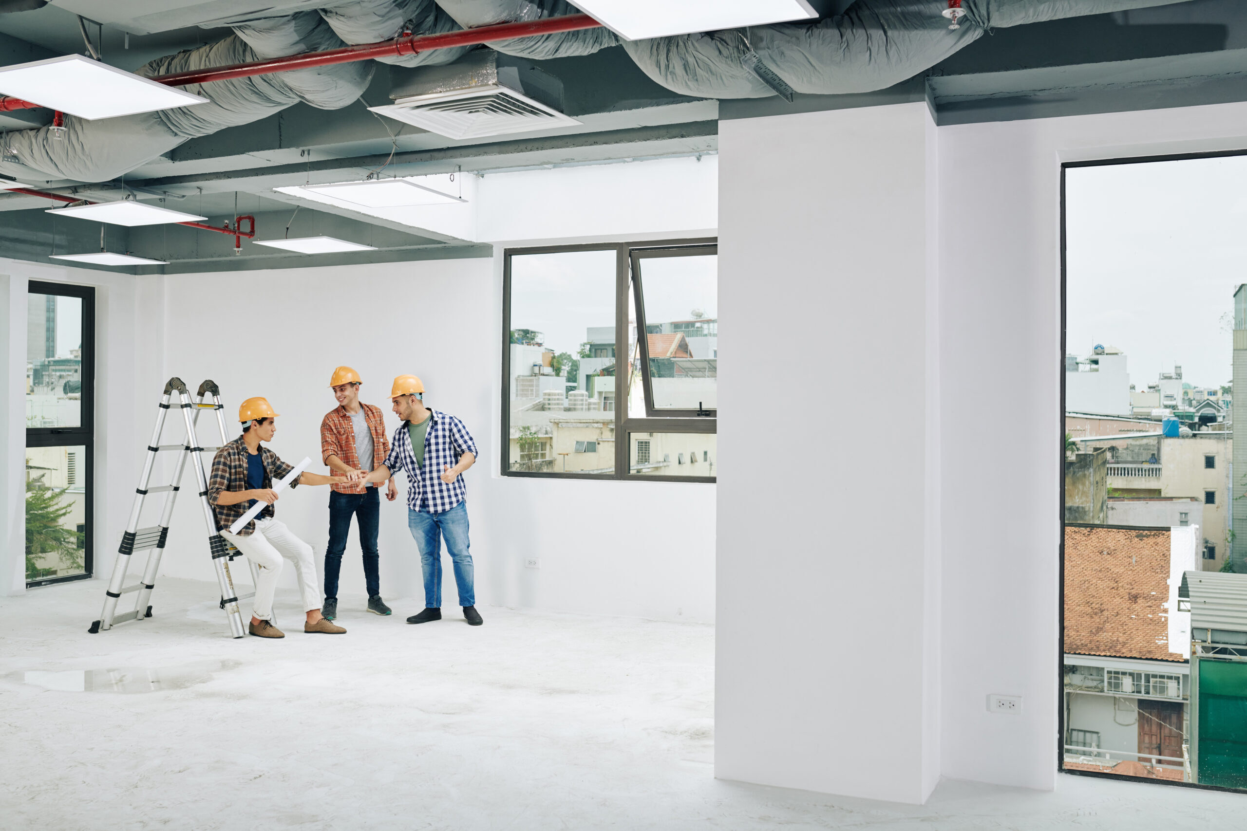 Why you Should be Bringing a Contractor When you Start Looking for Spaces to Move Into