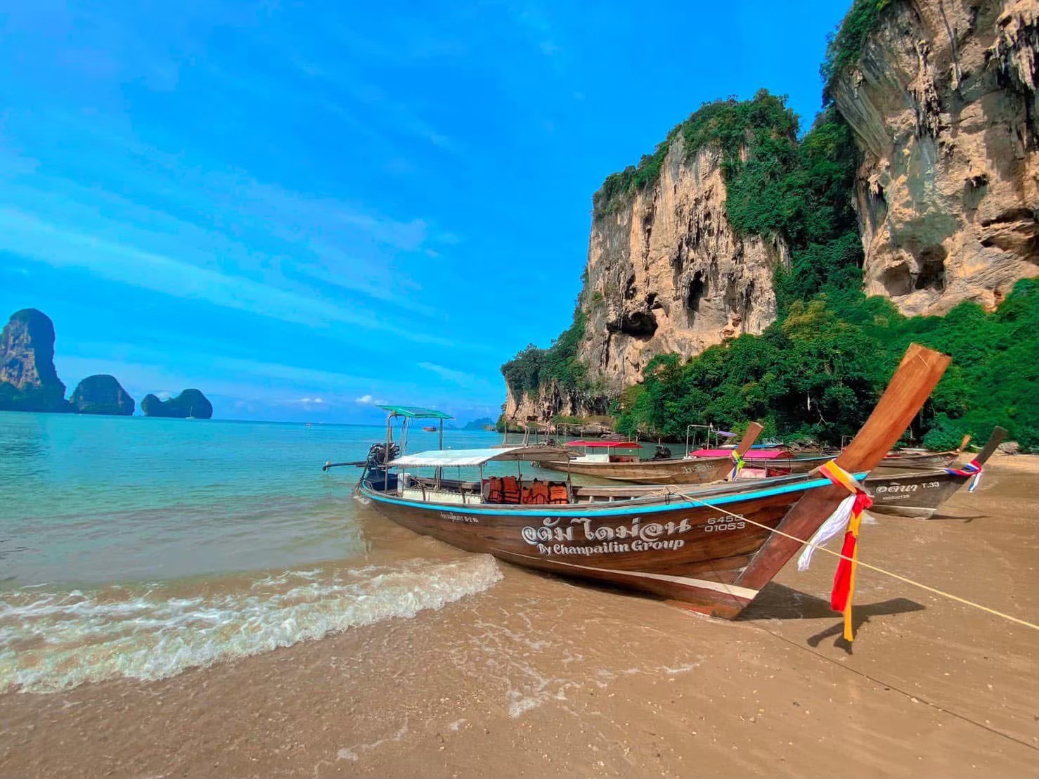 Longtail boat