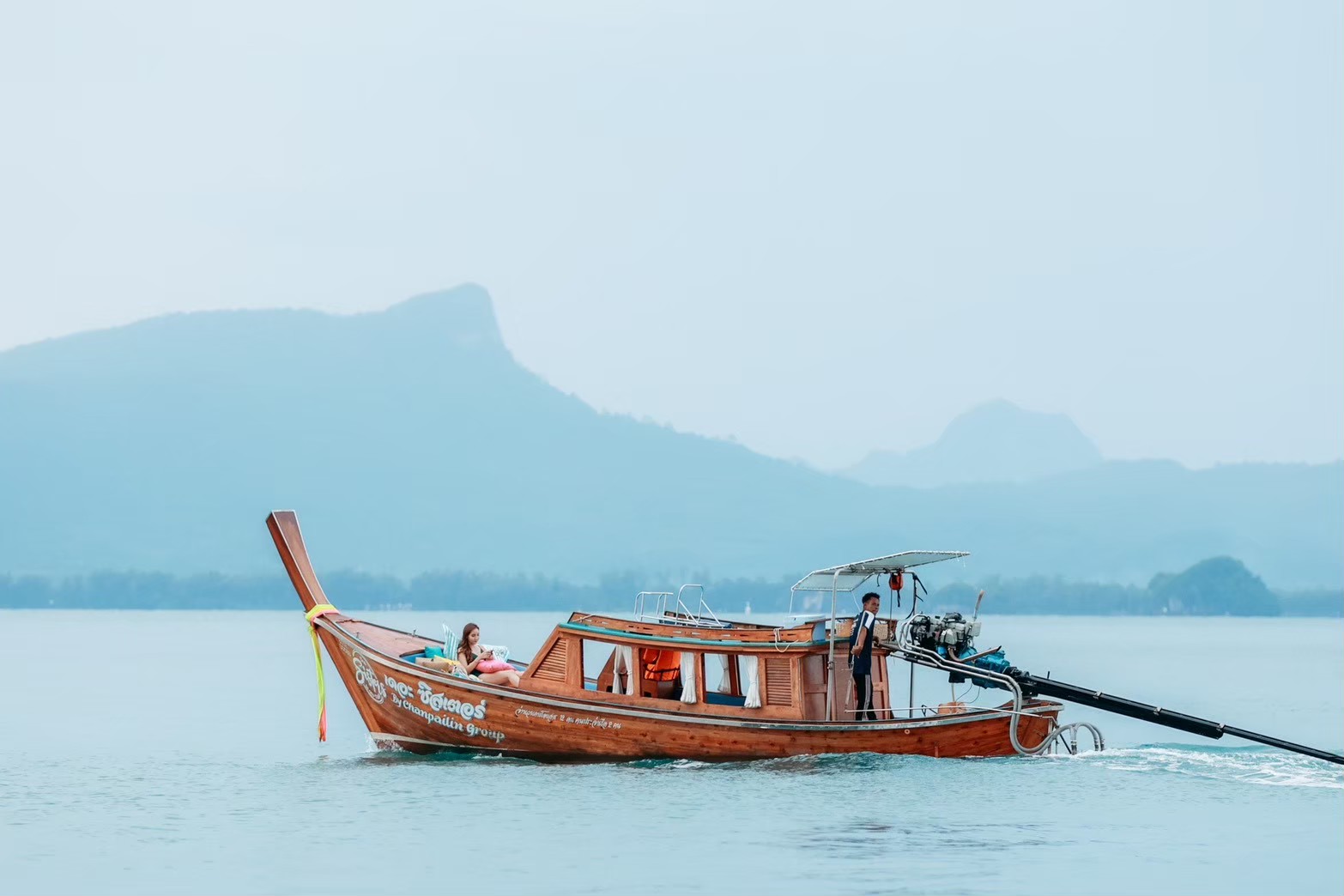 Luxury longtail boat - Image 3